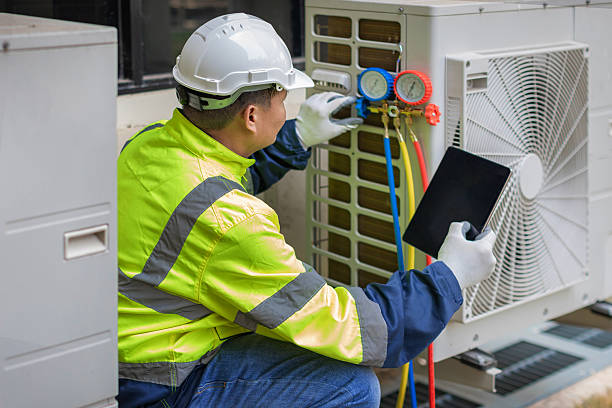 Professional Ac Installation technician working in Bethpage, NY